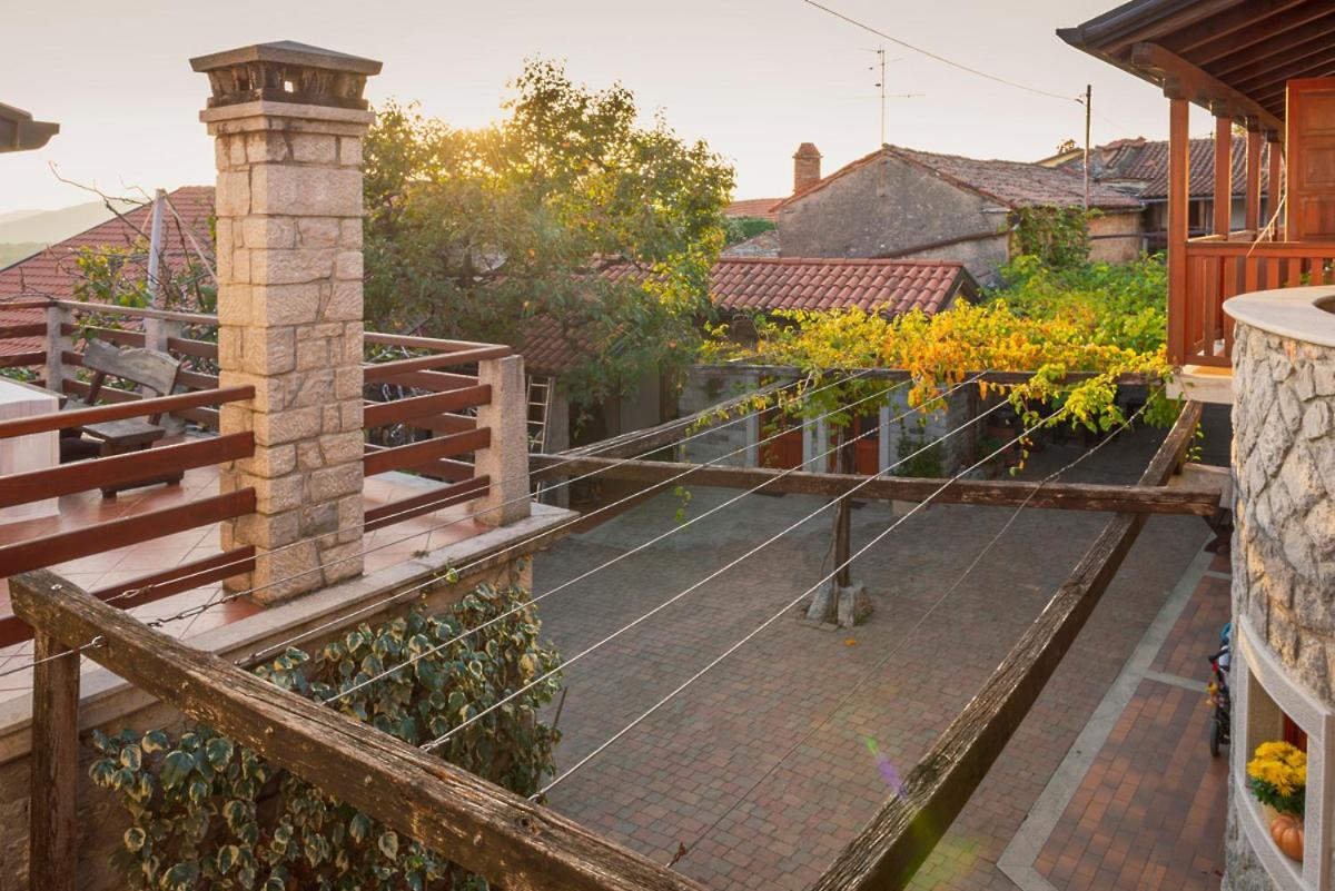 Villa Tourist Farm Skerlj Dutovlje Exterior foto